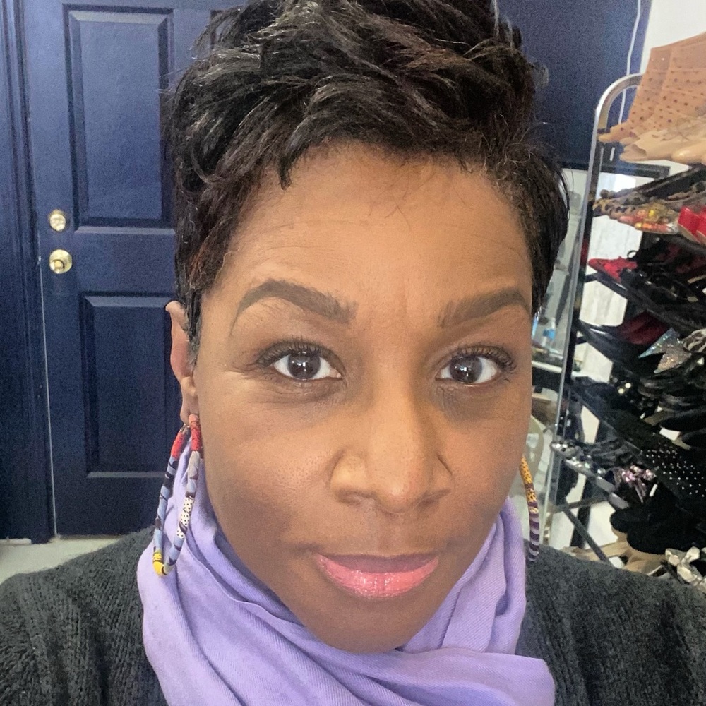 Meet your Posher, Norah